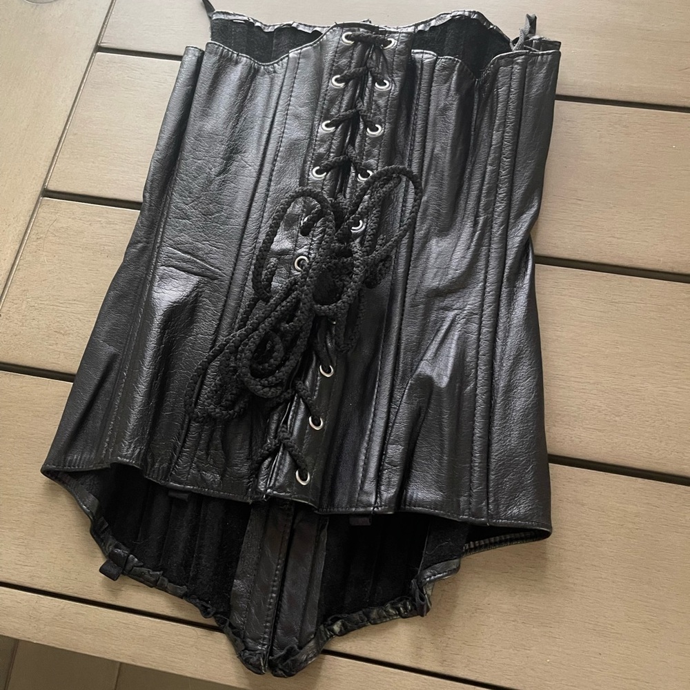 Adam and Eve corset size s